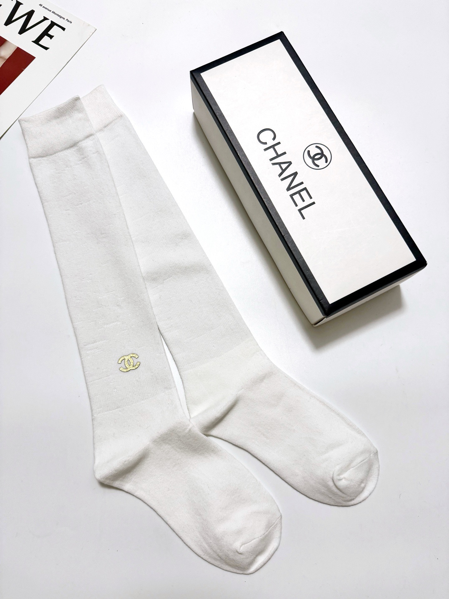 配包装🌟【一盒一双】🌟Chanel 香奈儿 经典双C字母logo纯棉长筒袜 小腿袜🌟ins爆款！专柜在售