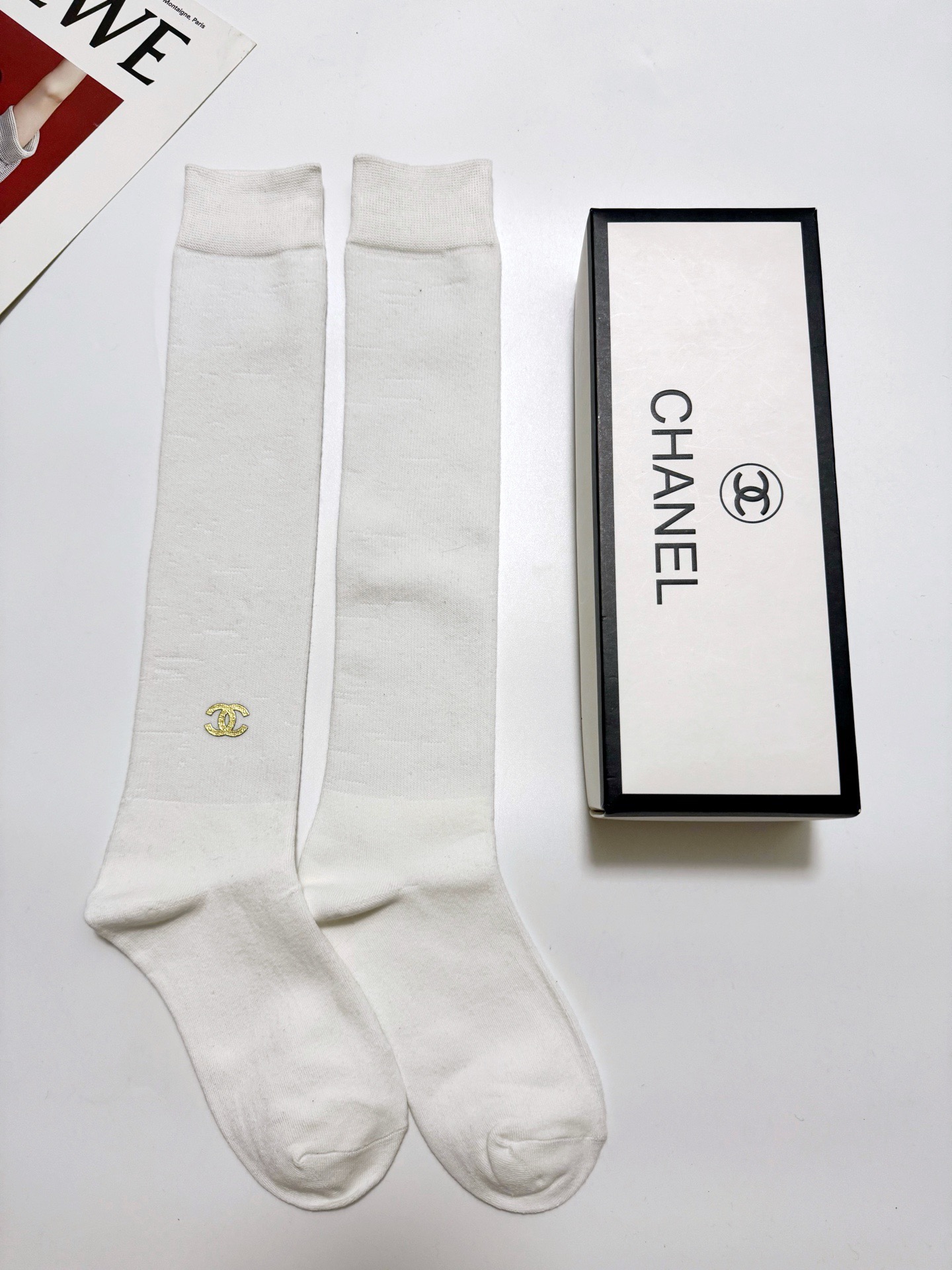 配包装🌟【一盒一双】🌟Chanel 香奈儿 经典双C字母logo纯棉长筒袜 小腿袜🌟ins爆款！专柜在售