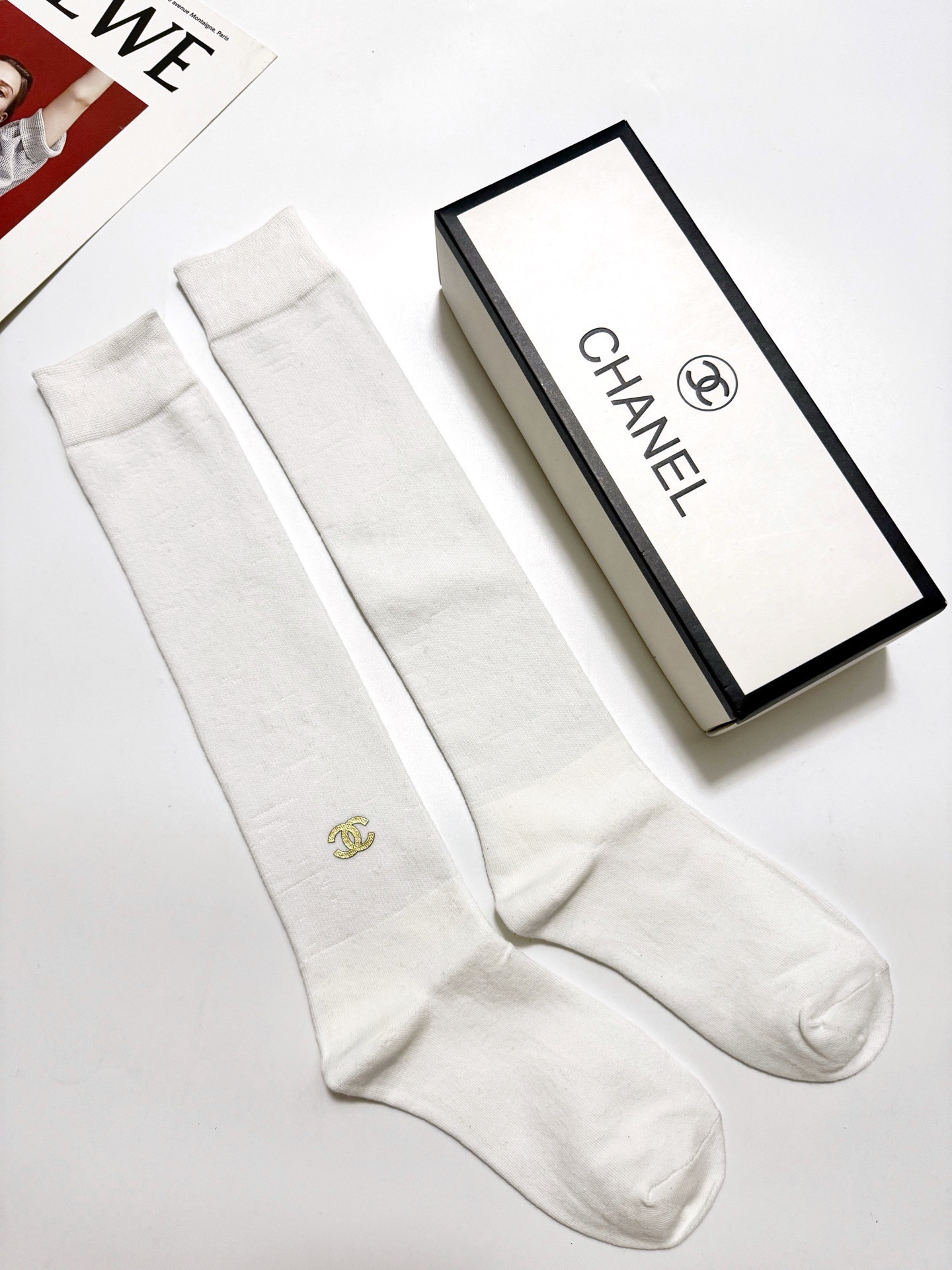 配包装🌟【一盒一双】🌟Chanel 香奈儿 经典双C字母logo纯棉长筒袜 小腿袜🌟ins爆款！专柜在售