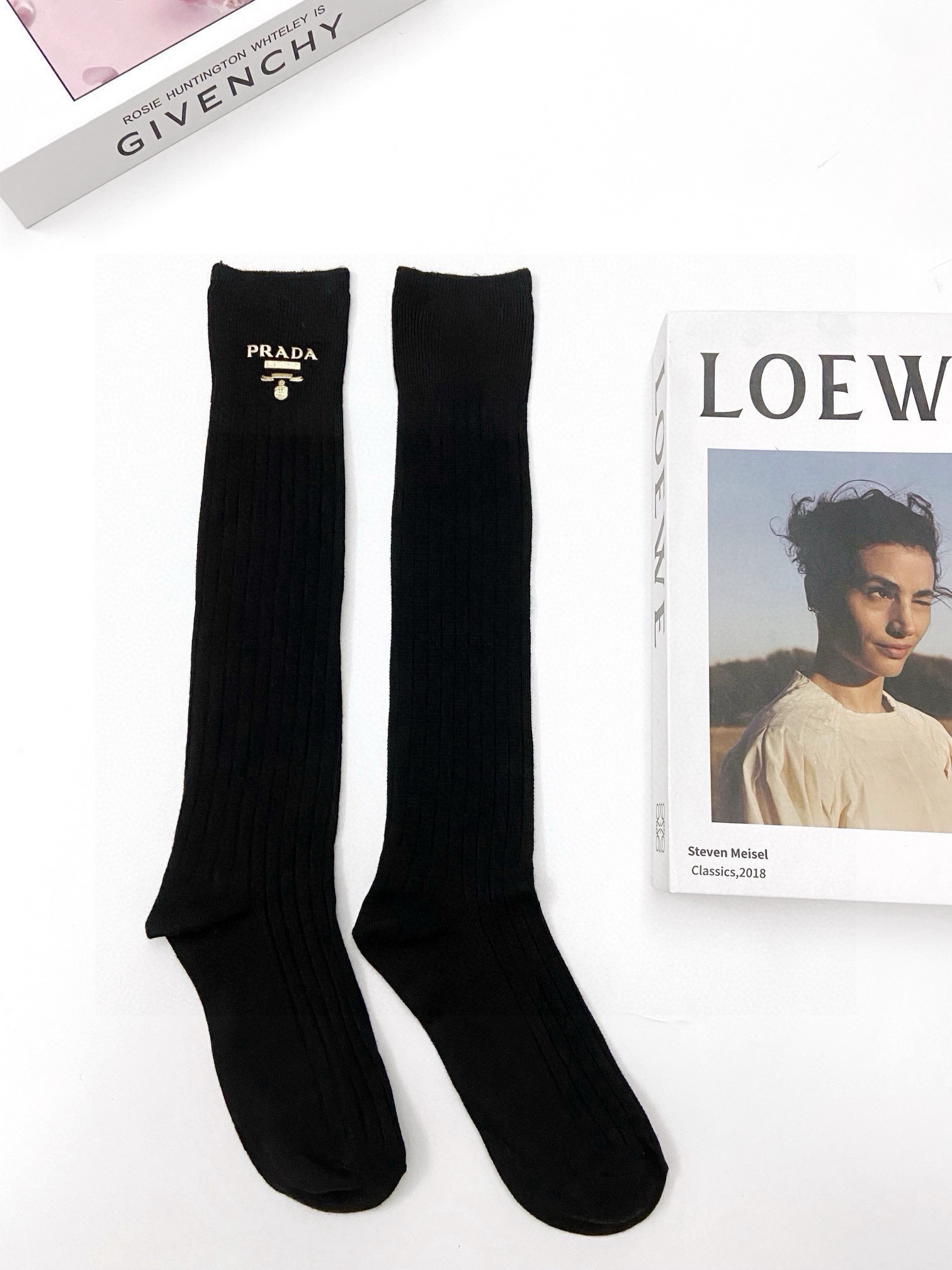 配包装🌟【一盒一双】🌟Chanel 香奈儿 经典字母logo纯棉长筒袜 小腿袜🌟重工装饰个性时尚🌟ins