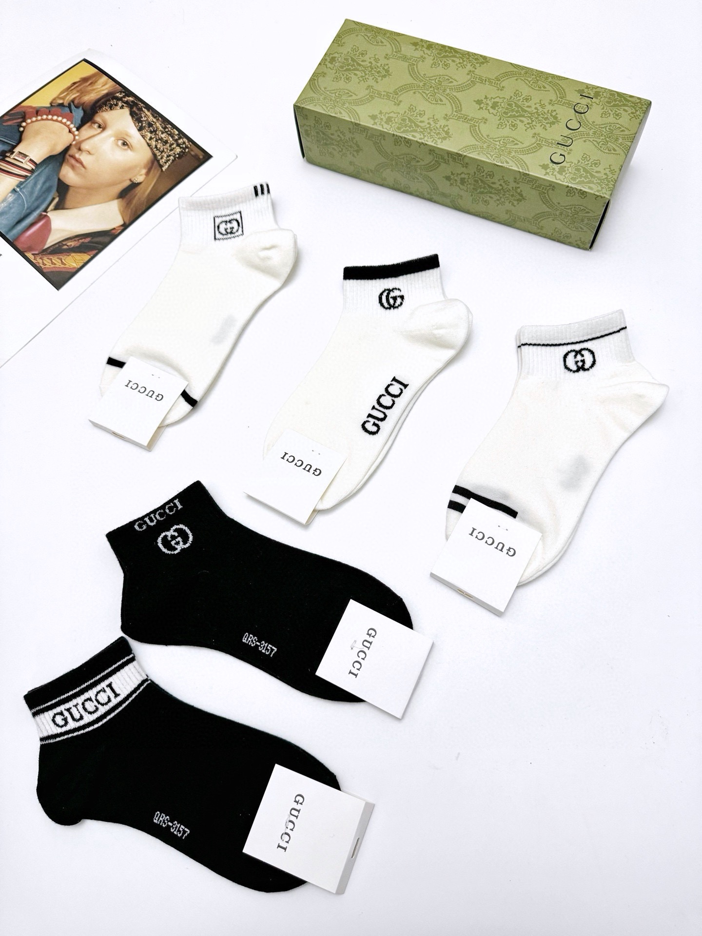 配包装🌟【一盒5 双】 🌟Gucci 古琦 经典字母logo 双G 短袜 ，ins超火爆短袜，纯棉面料，