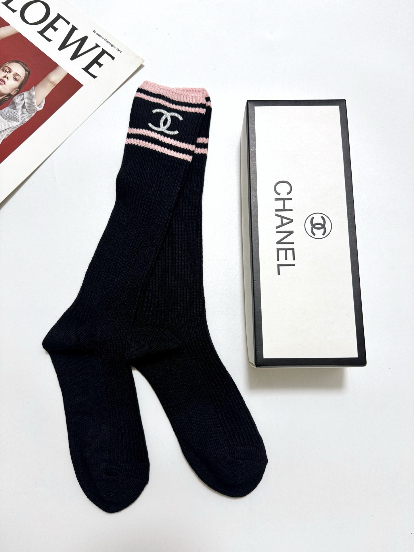 配包装🌟【一盒一双】🌟Chanel 香奈儿 经典双C字母logo纯棉长筒袜 小腿袜🌟ins爆款！专柜在售