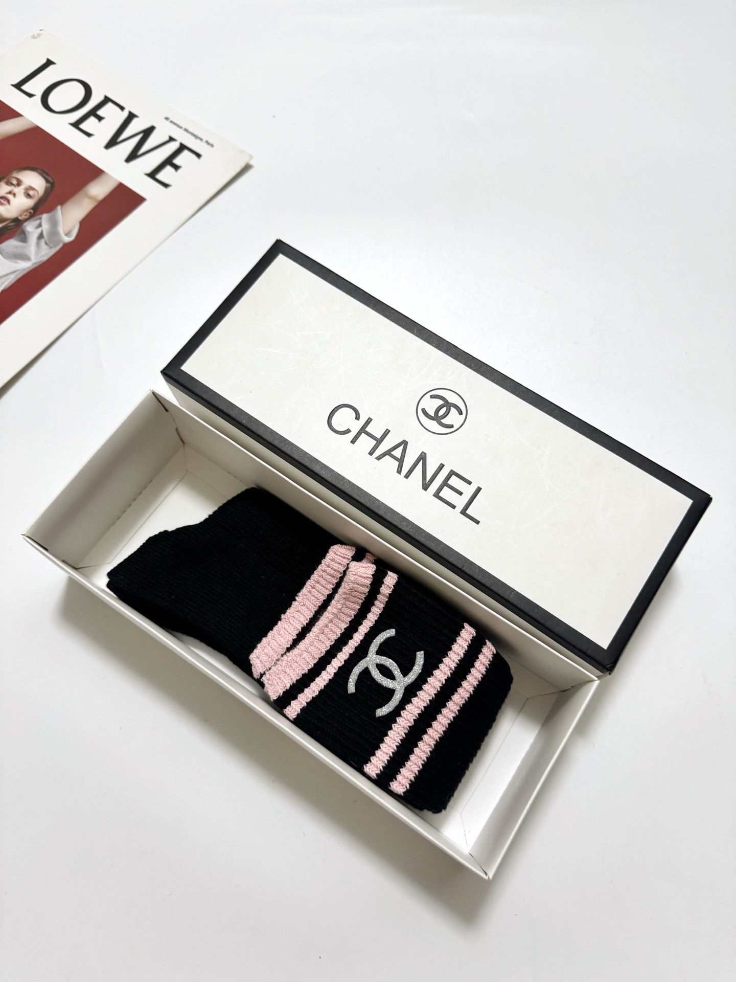 配包装🌟【一盒一双】🌟Chanel 香奈儿 经典双C字母logo纯棉长筒袜 小腿袜🌟ins爆款！专柜在售