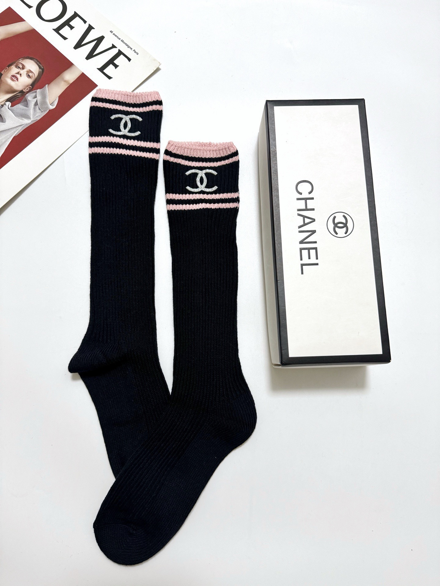 配包装🌟【一盒一双】🌟Chanel 香奈儿 经典双C字母logo纯棉长筒袜 小腿袜🌟ins爆款！专柜在售