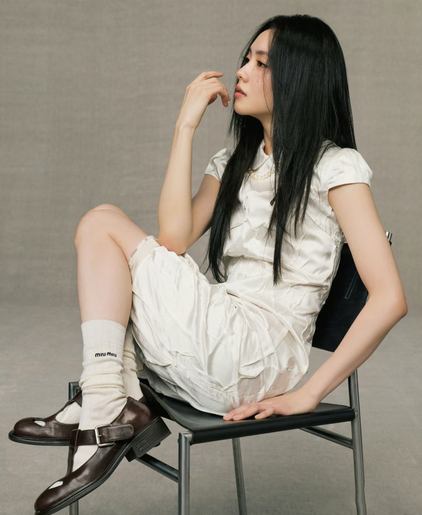 配包装🌟【一盒一双】🌟缪缪 miumiu 经典字母logo纯棉长筒袜 小腿袜🌟ins爆款！专柜在售ing