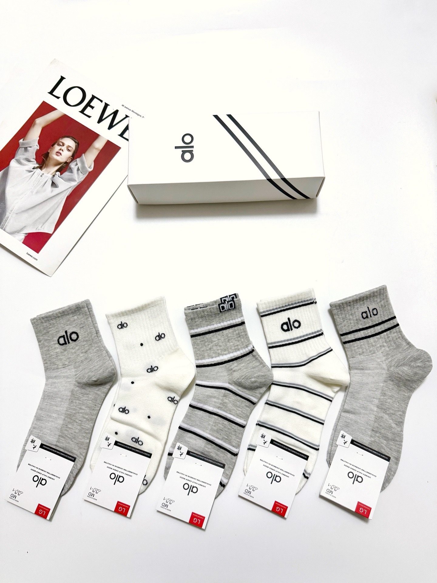 配包装🌟【一盒5 双】 🌟alo经典字母logo 纯棉 混纺网面 中筒袜 ，软糯亲肤，ins超火爆配色 