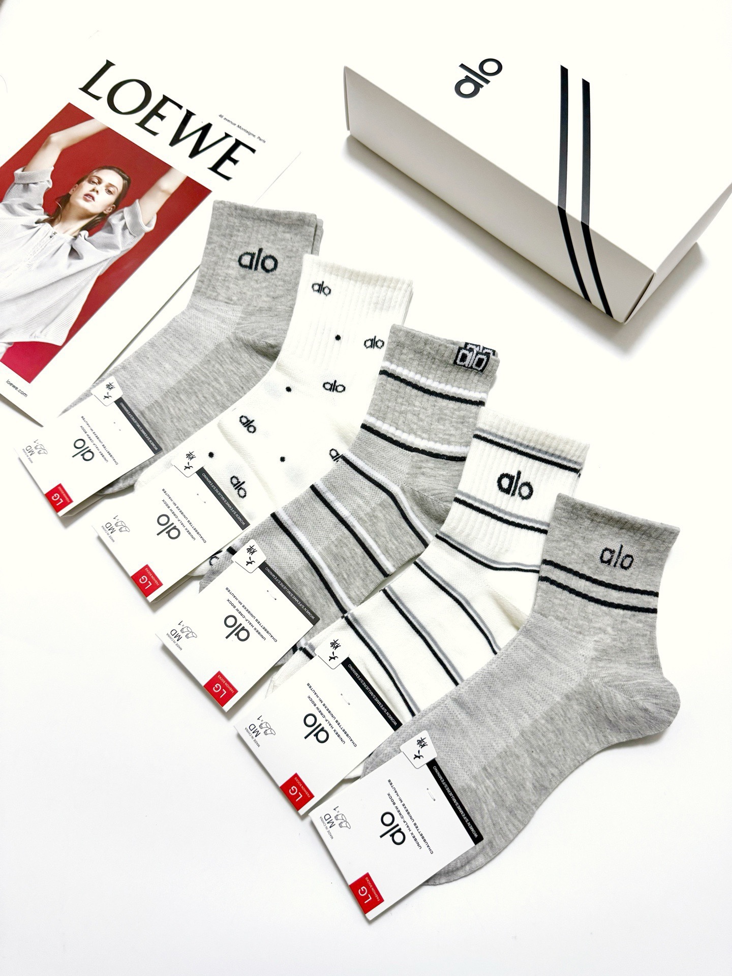 配包装🌟【一盒5 双】 🌟alo经典字母logo 纯棉 混纺网面 中筒袜 ，软糯亲肤，ins超火爆配色 