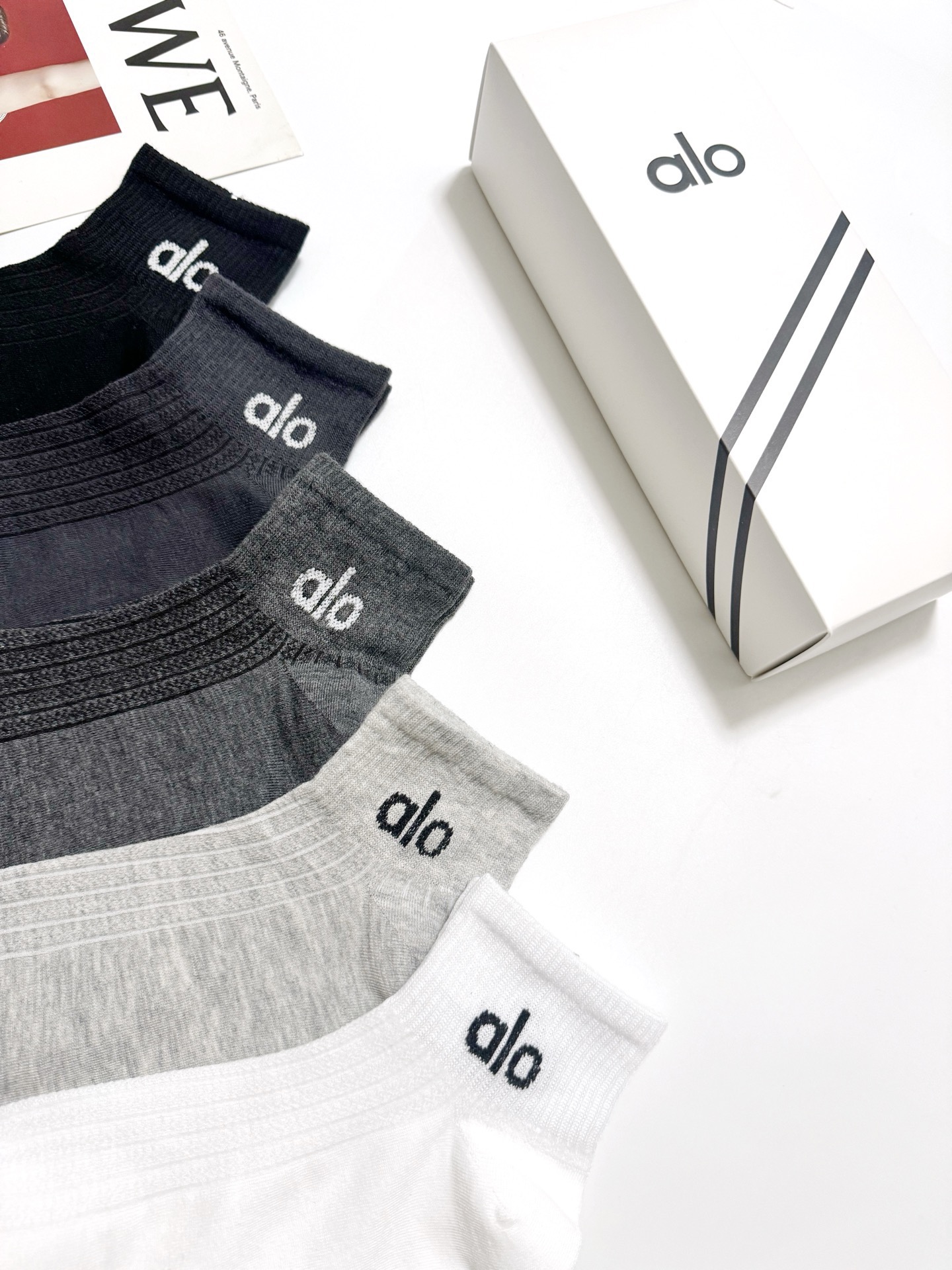 配包装🌟【一盒5 双】 🌟alo经典字母logo 纯棉 混纺网面 短筒袜 ，软糯亲肤，ins超火爆配色 