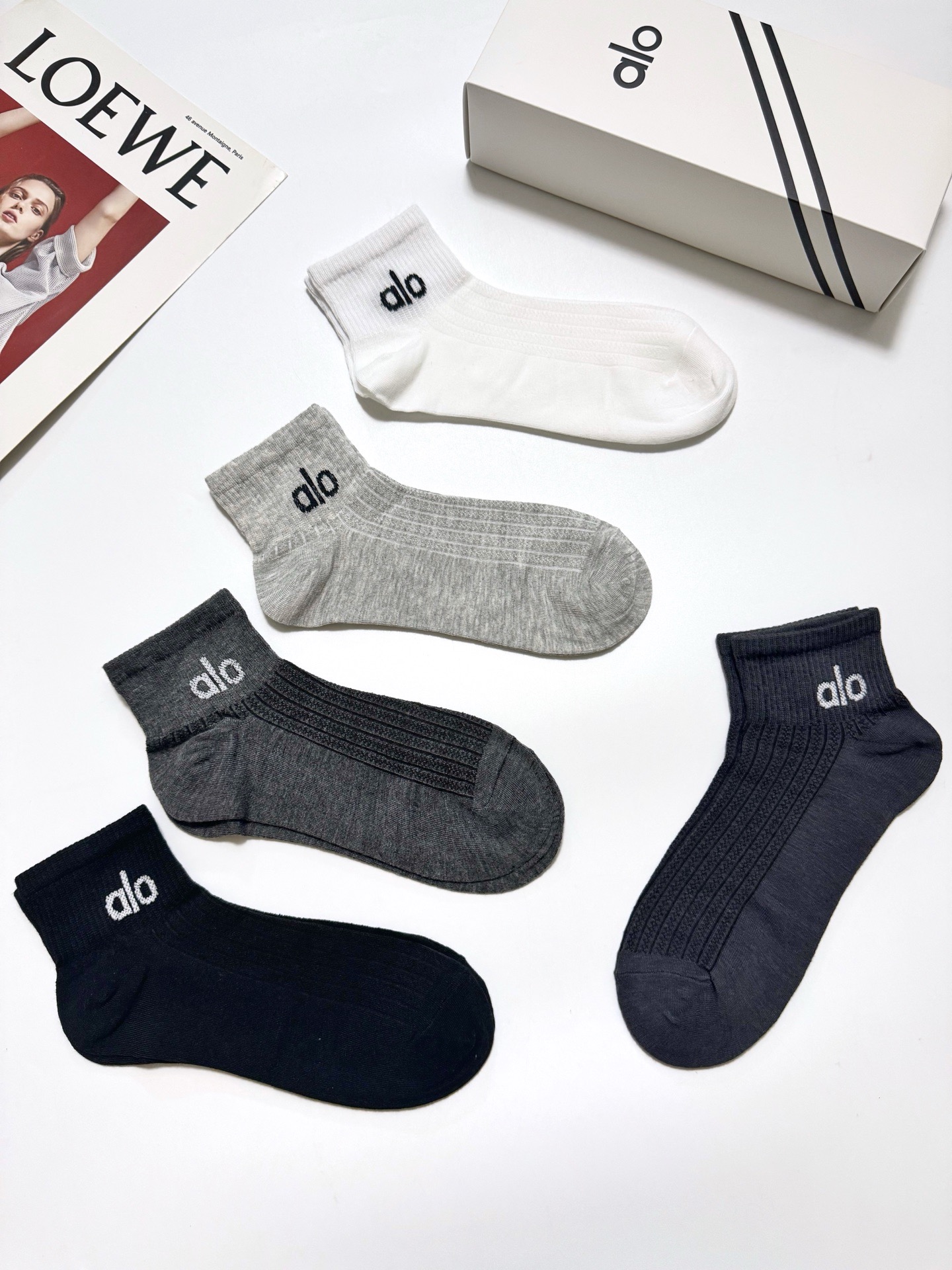 配包装🌟【一盒5 双】 🌟alo经典字母logo 纯棉 混纺网面 短筒袜 ，软糯亲肤，ins超火爆配色 