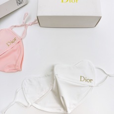 配盒子🌟【一盒2个】🌟 Dior 迪奥 经典字母logo冰丝防晒口罩,防紫外线的夏季神器,护眼角防晒口罩 配盒子🌟【一盒2个】🌟 Dior 迪奥 经典字母logo冰丝防晒口罩,防紫外线的夏季神器,护眼角防晒口罩