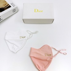 配盒子🌟【一盒2个】🌟 Dior 迪奥 经典字母logo冰丝防晒口罩,防紫外线的夏季神器,护眼角防晒口罩 配盒子🌟【一盒2个】🌟 Dior 迪奥 经典字母logo冰丝防晒口罩,防紫外线的夏季神器,护眼角防晒口罩