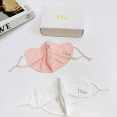 配盒子🌟【一盒2个】🌟 Dior 迪奥 经典字母logo冰丝防晒口罩,防紫外线的夏季神器,护眼角防晒口罩 配盒子🌟【一盒2个】🌟 Dior 迪奥 经典字母logo冰丝防晒口罩,防紫外线的夏季神器,护眼角防晒口罩