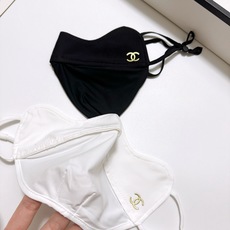 配盒子🌟【一盒2个】🌟 Chanel 香奈儿 经典字母logo冰丝防晒口罩,防紫外线的夏季神器,护眼角防 配盒子🌟【一盒2个】🌟 Chanel 香奈儿 经典字母logo冰丝防晒口罩,防紫外线的夏季神器,护眼角防