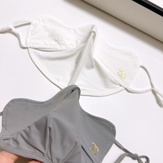 配盒子🌟【一盒2个】🌟 Chanel 香奈儿 经典字母logo冰丝防晒口罩,防紫外线的夏季神器,护眼角防 配盒子🌟【一盒2个】🌟 Chanel 香奈儿 经典字母logo冰丝防晒口罩,防紫外线的夏季神器,护眼角防