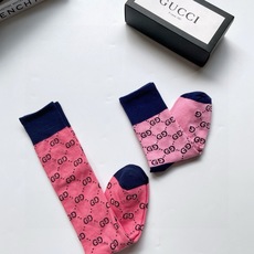 配包装🌟【一盒2双】🌟Gucci 古奇 爆款双G字母 长筒袜 中筒袜。专柜同步发售ing ,巨多明星红 配包装🌟【一盒2双】🌟Gucci 古奇 爆款双G字母 长筒袜 中筒袜。专柜同步发售ing ,巨多明星红