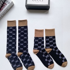 配包装🌟【一盒2双】🌟Gucci 古奇 爆款双G字母 长筒袜 中筒袜。专柜同步发售ing ,巨多明星红 配包装🌟【一盒2双】🌟Gucci 古奇 爆款双G字母 长筒袜 中筒袜。专柜同步发售ing ,巨多明星红