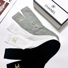 配包装🌟【一盒3 双】 🌟Chanel 香奈儿 经典字母logo 超薄透气中筒袜 ,ins超火爆空调袜, 配包装🌟【一盒3 双】 🌟Chanel 香奈儿 经典字母logo 超薄透气中筒袜 ,ins超火爆空调袜,
