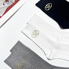 配包装🌟【一盒3 双】🌟 Prada 经典字母logo纯棉 中筒袜 🌟经典配色个性时尚🌟ins爆款!专 配包装🌟【一盒3 双】🌟 Prada 经典字母logo纯棉 中筒袜 🌟经典配色个性时尚🌟ins爆款!专