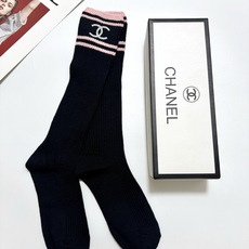 配包装🌟【一盒一双】🌟Chanel 香奈儿 经典双C字母logo纯棉长筒袜 小腿袜🌟ins爆款!专柜在 配包装🌟【一盒一双】🌟Chanel 香奈儿 经典双C字母logo纯棉长筒袜 小腿袜🌟ins爆款!专柜在