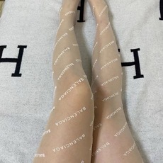 配包装【一盒一双】🌟Balenciaga 巴黎世家经典植绒字母丝袜 🌟好看到爆炸 ,欧美大牌丝袜。一比一 配包装【一盒一双】🌟Balenciaga 巴黎世家经典植绒字母丝袜 🌟好看到爆炸 ,欧美大牌丝袜。一比一