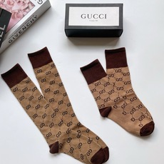 配包装🌟【一盒2双】🌟Gucci 古奇 爆款双G字母 长筒袜 中筒袜。专柜同步发售ing ,巨多明星红 配包装🌟【一盒2双】🌟Gucci 古奇 爆款双G字母 长筒袜 中筒袜。专柜同步发售ing ,巨多明星红