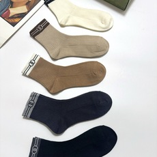 配包装🌟【一盒5 双】 🌟Gucci 古琦 经典字母logo 纯棉短筒袜 ,ins超火爆短袜,纯棉面 配包装🌟【一盒5 双】 🌟Gucci 古琦 经典字母logo 纯棉短筒袜 ,ins超火爆短袜,纯棉面