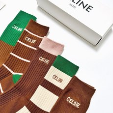 配包装🌟【一盒5 双】 🌟Celine 赛琳 经典刺绣字母logo 纯棉混纺中筒袜 ,软糯亲肤,in 配包装🌟【一盒5 双】 🌟Celine 赛琳 经典刺绣字母logo 纯棉混纺中筒袜 ,软糯亲肤,in