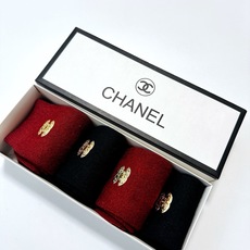 配包装🌟【一盒4 双】🌟Chanel 香奈儿 经典字母 logo羊毛 中筒袜 !超级软糯亲肤!🌟ins 配包装🌟【一盒4 双】🌟Chanel 香奈儿 经典字母 logo羊毛 中筒袜 !超级软糯亲肤!🌟ins