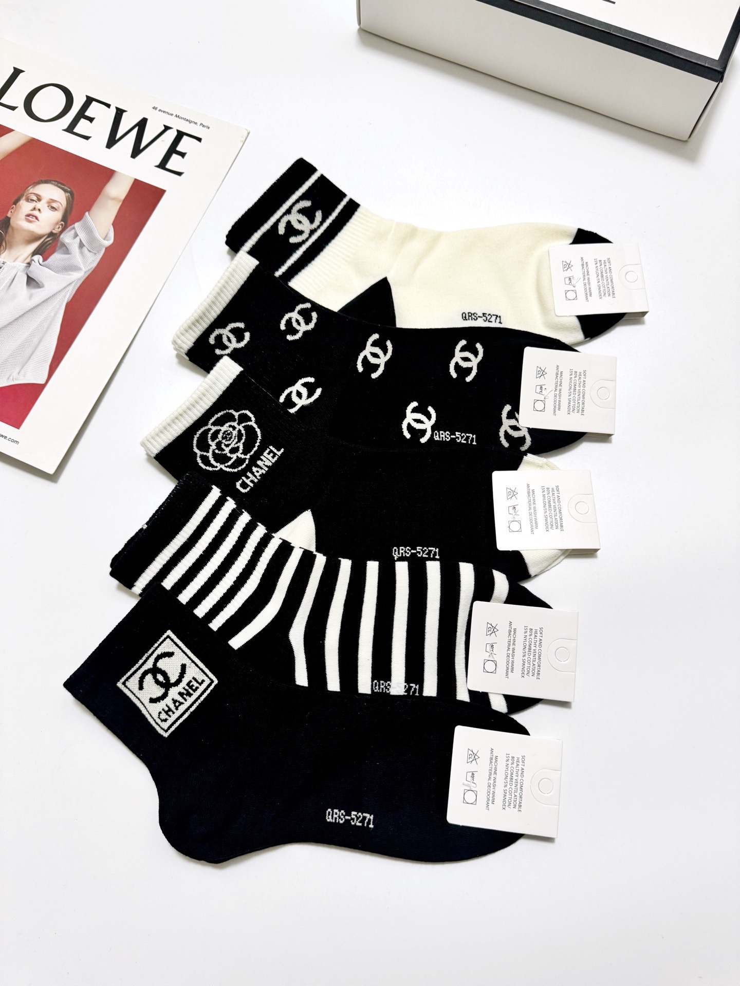配包装🌟【一盒5 双】🌟Chanel 香奈儿 经典字母 logo短袜  ！纯棉面料软糯亲肤！🌟ins爆款