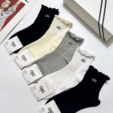 配包装🌟【一盒5 双】 🌟alo 经典字母logo纯棉短袜 中筒袜 , 男女同款,ins超火爆红人同款 配包装🌟【一盒5 双】 🌟alo 经典字母logo纯棉短袜 中筒袜 , 男女同款,ins超火爆红人同款
