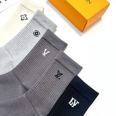 配包装🌟【一盒5 双】男士福利款 🌟LV 路易威登 经典刺绣字母logo 羊绒混纺中筒袜 ,软糯亲肤 配包装🌟【一盒5 双】男士福利款 🌟LV 路易威登 经典刺绣字母logo 羊绒混纺中筒袜 ,软糯亲肤