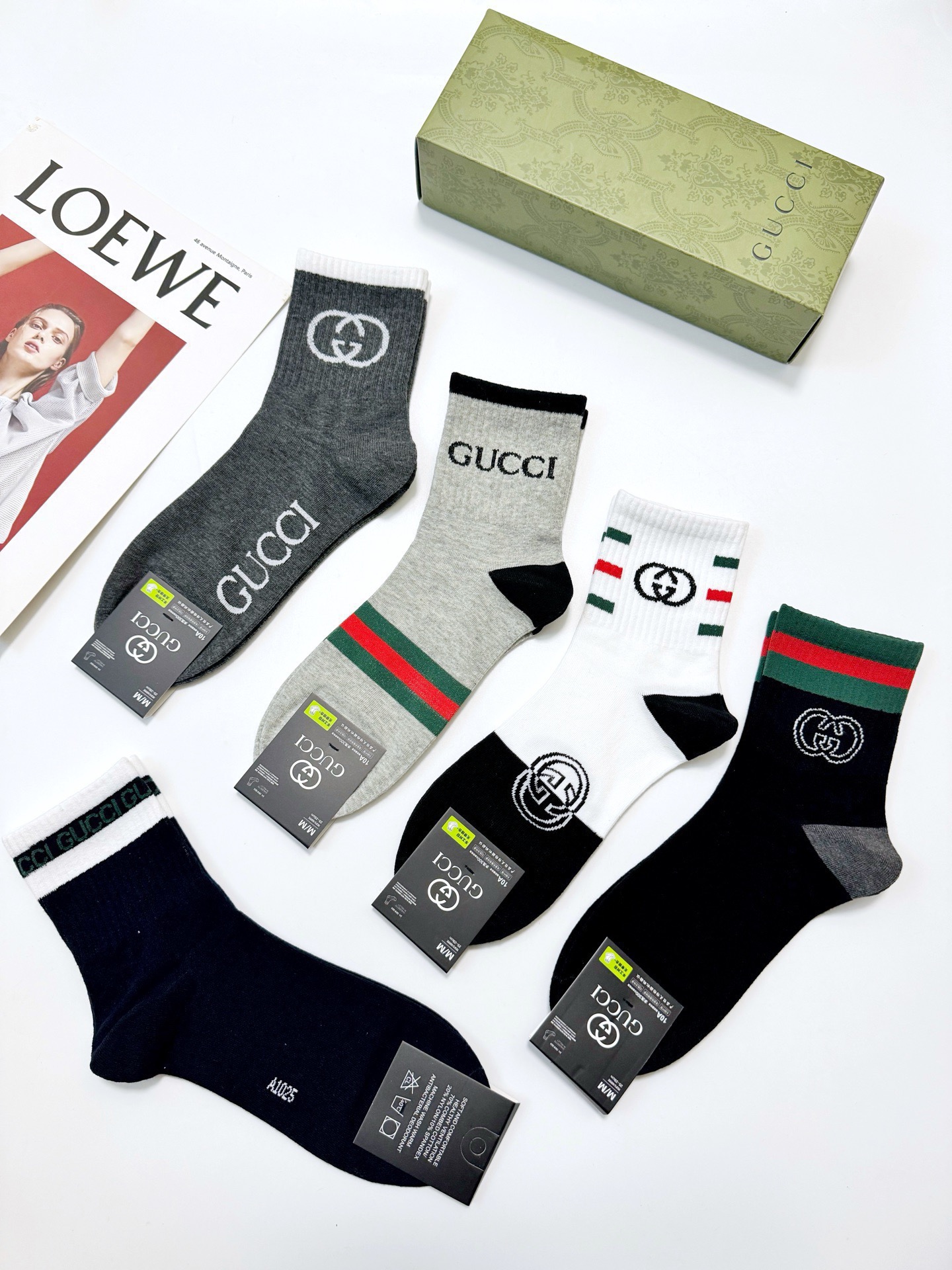 配包装🌟【一盒5双】 🌟Gucci 古琦 经典字母logo 纯棉船袜   ，ins超火爆条纹短袜，纯棉面