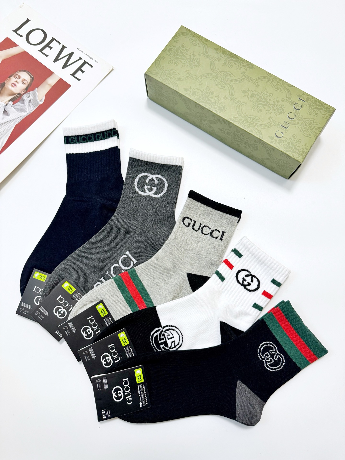 配包装🌟【一盒5双】 🌟Gucci 古琦 经典字母logo 纯棉船袜   ，ins超火爆条纹短袜，纯棉面