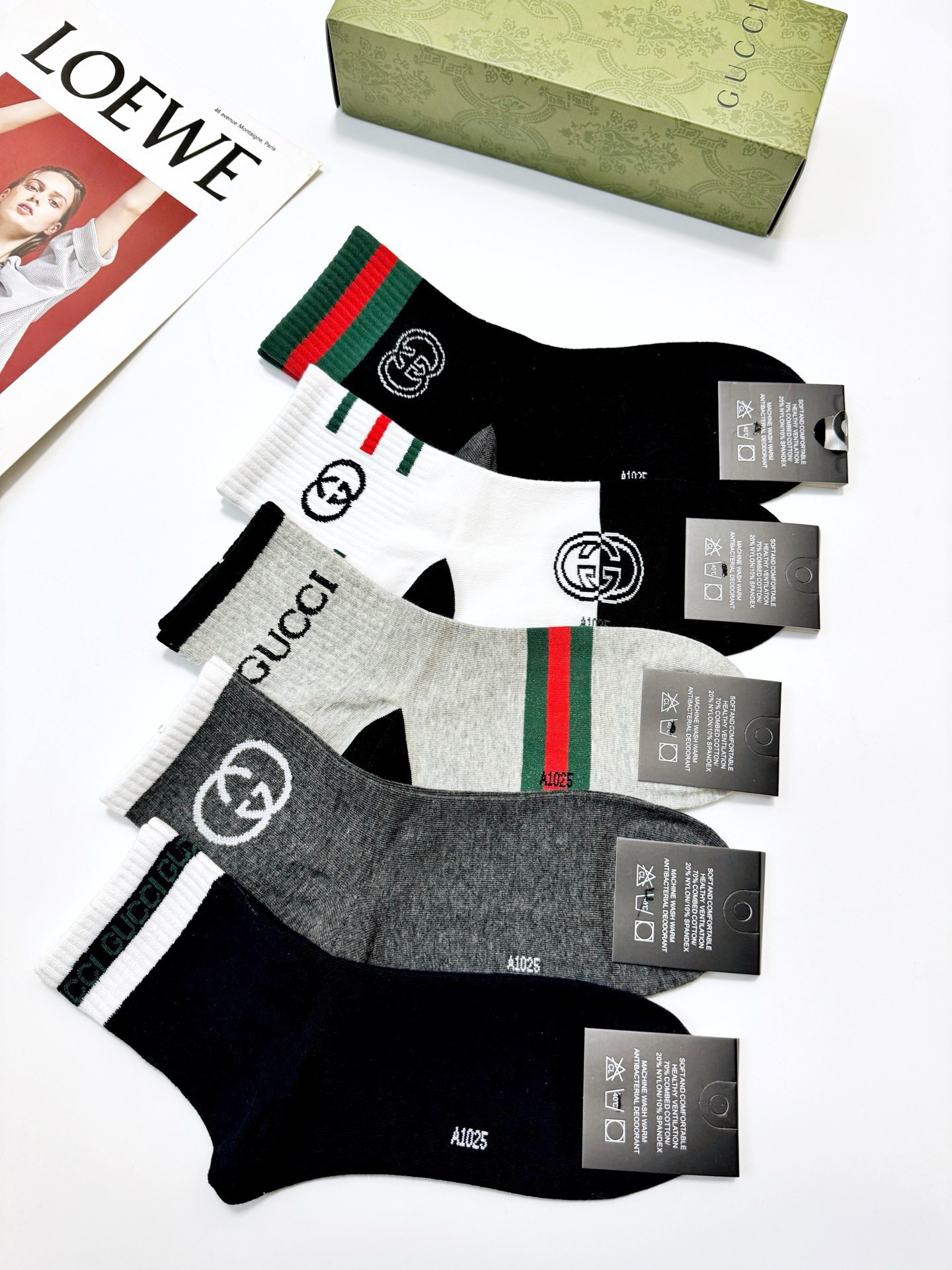 配包装🌟【一盒5双】 🌟Gucci 古琦 经典字母logo 纯棉船袜   ，ins超火爆条纹短袜，纯棉面