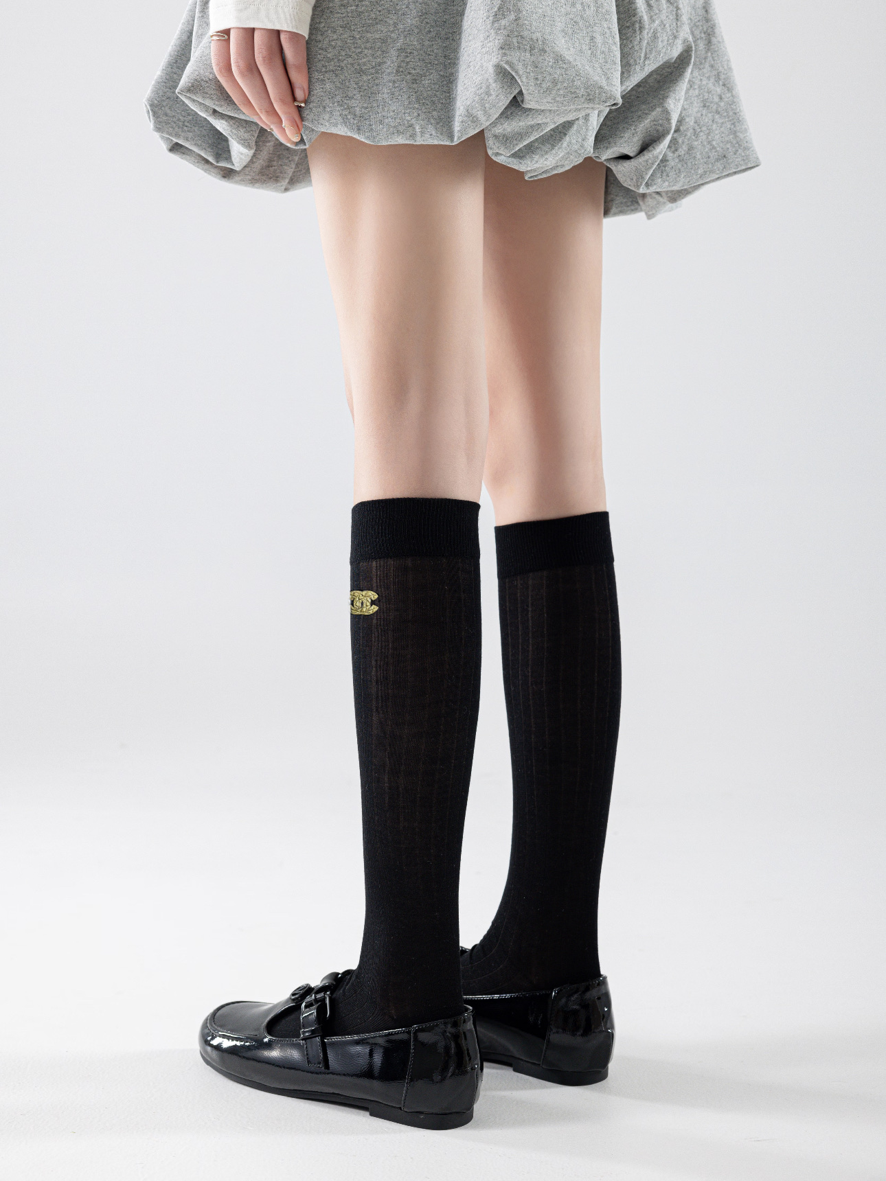 配包装🌟【一盒2双】 🌟Chanel 香奈儿 经典字母logo纯棉袜 小腿堆堆袜，ins超火爆红人同款，