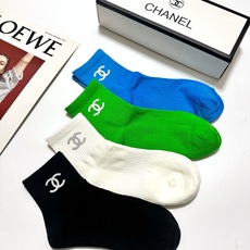 配包装🌟【一盒4双】🌟Chanel 香奈儿 经典字母logo 纯棉短筒袜 经典纯色短袜🌟ins爆款!专柜 配包装🌟【一盒4双】🌟Chanel 香奈儿 经典字母logo 纯棉短筒袜 经典纯色短袜🌟ins爆款!专柜