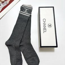 配包装🌟【一盒一双】🌟Chanel 香奈儿 经典双C字母logo纯棉长筒袜 小腿袜🌟ins爆款!专柜在 配包装🌟【一盒一双】🌟Chanel 香奈儿 经典双C字母logo纯棉长筒袜 小腿袜🌟ins爆款!专柜在