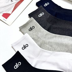 配包装🌟【一盒5 双】🌟alo 经典纯色 字母logo 纯棉短筒袜 ,男女同款🌟ins爆款!专柜在售in 配包装🌟【一盒5 双】🌟alo 经典纯色 字母logo 纯棉短筒袜 ,男女同款🌟ins爆款!专柜在售in