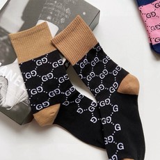 配包装【一盒五双】🌟Gucci · 古奇❗️网红爆款出货~G家新品专柜对版袜子❗️纯棉材质织造,超级柔软 配包装【一盒五双】🌟Gucci · 古奇❗️网红爆款出货~G家新品专柜对版袜子❗️纯棉材质织造,超级柔软