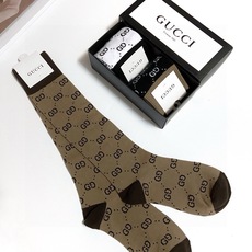 配包装🌟【一盒3 双】🌟Gucci 古奇 爆款双G字母 长筒袜 小腿袜。专柜同步发售ing ,巨多明星 配包装🌟【一盒3 双】🌟Gucci 古奇 爆款双G字母 长筒袜 小腿袜。专柜同步发售ing ,巨多明星