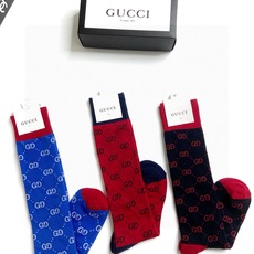 配包装🌟【一盒3 双】🌟Gucci 古奇 爆款双G字母 长筒袜 小腿袜。专柜同步发售ing ,巨多明星 配包装🌟【一盒3 双】🌟Gucci 古奇 爆款双G字母 长筒袜 小腿袜。专柜同步发售ing ,巨多明星