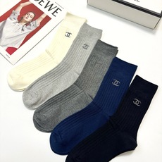 配包装🌟【一盒5双】🌟Chanel 香奈儿 经典字母 logo双针针织 纯棉 中筒袜 !超级软糯亲肤! 配包装🌟【一盒5双】🌟Chanel 香奈儿 经典字母 logo双针针织 纯棉 中筒袜 !超级软糯亲肤!