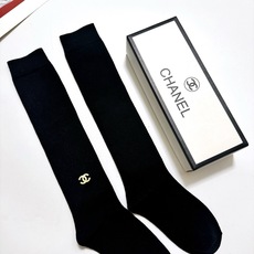 配包装 🌟【一盒一双】 🌟Chanel 香奈儿 经典双C字母logo纯棉长筒袜 小腿袜 🌟ins爆款!专柜在售ing 配包装 🌟【一盒一双】 🌟Chanel 香奈儿 经典双C字母logo纯棉长筒袜 小腿袜 🌟ins爆款!专柜在售ing