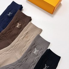 配包装 🌟【一盒5 双】男士福利款 🌟LV 路易威登 经典刺绣字母logo 羊绒混纺中筒袜 ,软糯亲肤,ins超火 配包装 🌟【一盒5 双】男士福利款 🌟LV 路易威登 经典刺绣字母logo 羊绒混纺中筒袜 ,软糯亲肤,ins超火