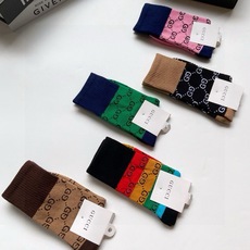 配包装【一盒五双】 🌟Gucci · 古奇❗️网红爆款出货~G家新品专柜对版袜子❗️纯棉材质织造,超级柔软舒适,罗口经典 配包装【一盒五双】 🌟Gucci · 古奇❗️网红爆款出货~G家新品专柜对版袜子❗️纯棉材质织造,超级柔软舒适,罗口经典