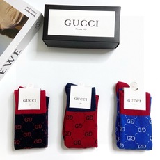 配包装 🌟【一盒3 双】 🌟Gucci 古奇 爆款双G字母 长筒袜 小腿袜 。专柜同步发售ing ,巨多明星红人同款! 配包装 🌟【一盒3 双】 🌟Gucci 古奇 爆款双G字母 长筒袜 小腿袜 。专柜同步发售ing ,巨多明星红人同款!