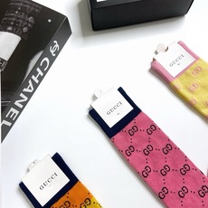 配包装 🌟【一盒3 双】 🌟Gucci 古奇 爆款双G字母 长筒袜 小腿袜 。专柜同步发售ing ,巨多明星红人同款! 配包装 🌟【一盒3 双】 🌟Gucci 古奇 爆款双G字母 长筒袜 小腿袜 。专柜同步发售ing ,巨多明星红人同款!
