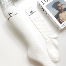 配包装 🌟【一盒一双】 🌟巴黎世家 balenciaga 经典字母logo纯棉长筒袜 小腿袜 🌟重工装饰个性时尚 🌟i 配包装 🌟【一盒一双】 🌟巴黎世家 balenciaga 经典字母logo纯棉长筒袜 小腿袜 🌟重工装饰个性时尚 🌟i