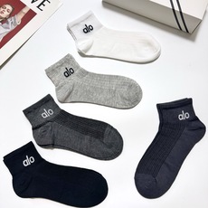 配包装 🌟【一盒5 双】 🌟alo经典字母logo 纯棉 混纺网面 短筒袜 ,软糯亲肤,ins超火爆配色 ,潮人必 配包装 🌟【一盒5 双】 🌟alo经典字母logo 纯棉 混纺网面 短筒袜 ,软糯亲肤,ins超火爆配色 ,潮人必