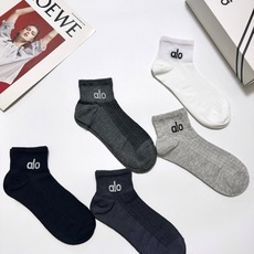 配包装 🌟【一盒5 双】 🌟alo经典字母logo 纯棉 混纺网面 短筒袜 ,软糯亲肤,ins超火爆配色 ,潮人必 配包装 🌟【一盒5 双】 🌟alo经典字母logo 纯棉 混纺网面 短筒袜 ,软糯亲肤,ins超火爆配色 ,潮人必